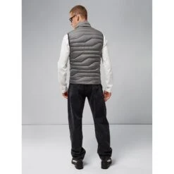 J.Lindeberg Cliff Light Down Golf Vest AMOW06707 7 J.Lindeberg Cliff Light Down Golf Vest AMOW06707 -Golf Fashion Shop AMOW06707 U133 d Web 150dpi